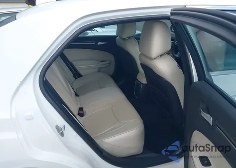 2016 Chrysler 300C из США, поврежденный, VIN 2C3CCAEG0GH170532